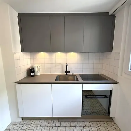 Mayenzett 34 アパート