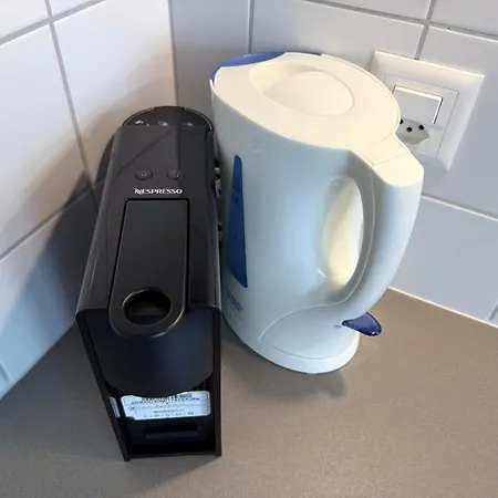 Mayenzett 34 アパート *