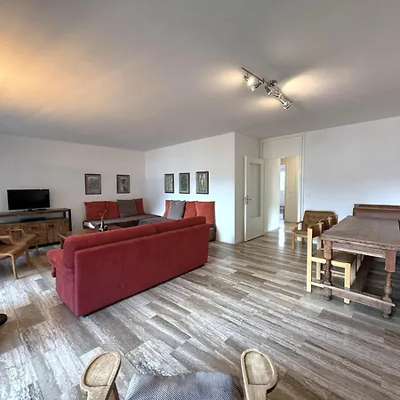 アパート Mayenzett 34 ロイカーバード