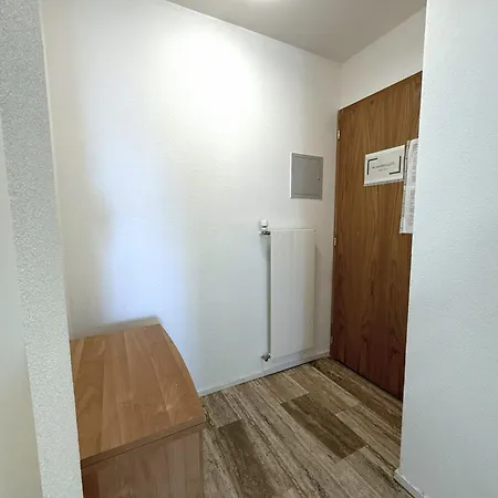 Mayenzett 34 アパート *