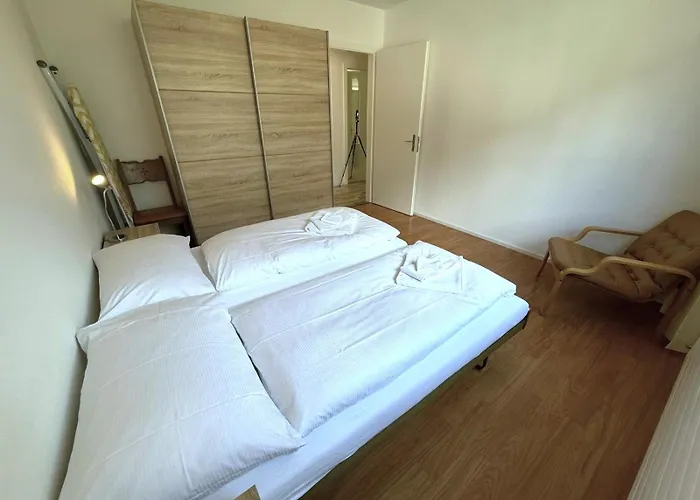 Appartement Mayenzett 34 *